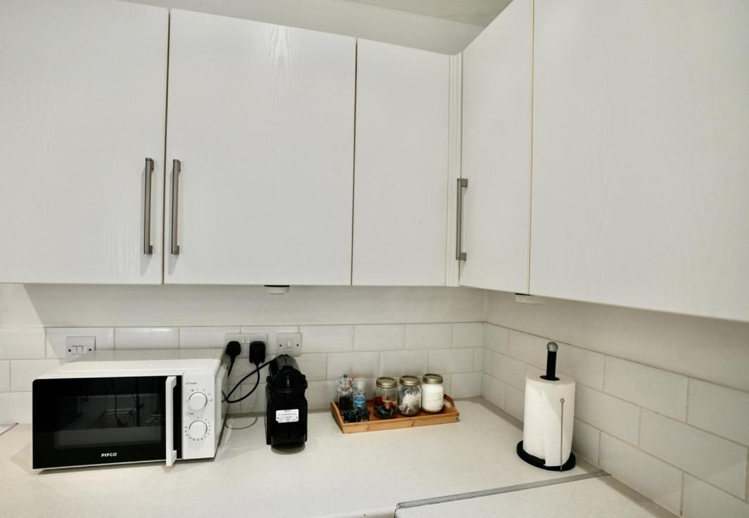 Spacious Two-Bedrooms House, Private Parking, Contractors, Relocators Oxford Buitenkant foto